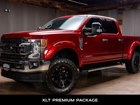 Used 2021 Ford F250 XLT w/ XLT Premium Package image 5
