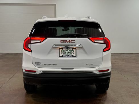 Used 2023 GMC Terrain SLT AWD/4WD image 27