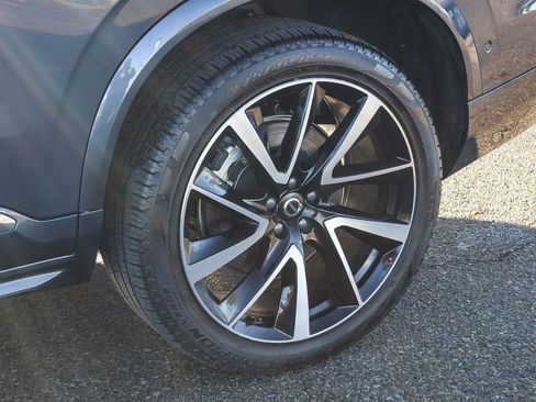 Used 2025 Volvo XC90 B5 Plus w/ Protection Package Premier image 10