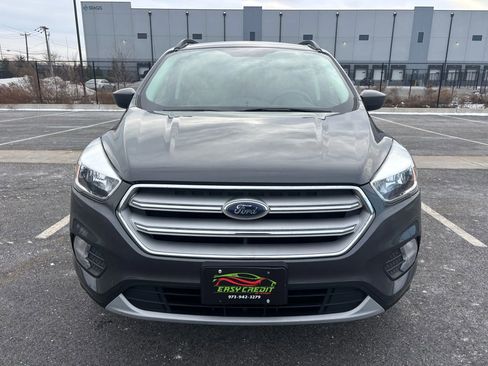 Used 2018 Ford Escape SE image 9