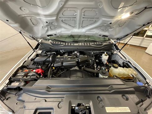 Used 2019 Ford F250 XL image 21