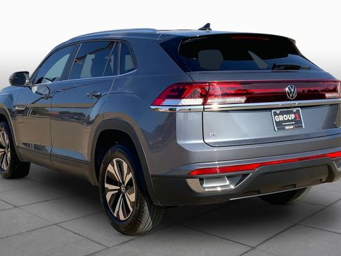 Used 2024 Volkswagen Atlas Cross Sport SE AWD/4WD image 12