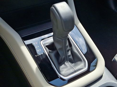 Certified 2025 Subaru Forester Premium image 13