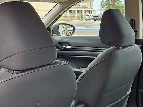 Used 2025 Nissan Altima 2.5 SV FWD image 16