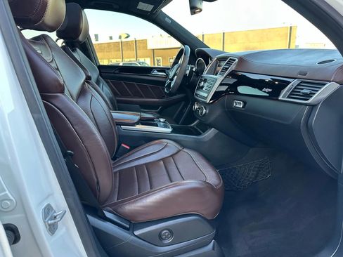 Used 2013 Mercedes-Benz ML 63 AMG 4MATIC image 21