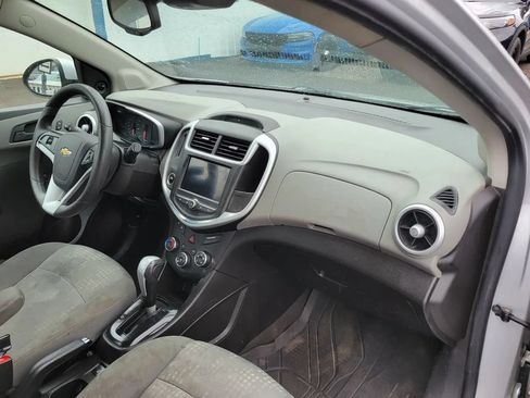 Used 2020 Chevrolet Sonic LT FWD image 10