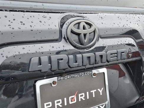 Used 2021 Toyota 4Runner SR5 Premium w/ Moonroof Package image 5