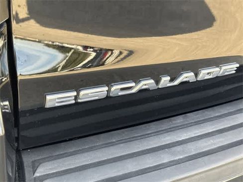 Used 2016 Cadillac Escalade Platinum image 5