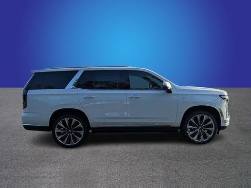 New 2026 Cadillac Escalade Luxury w/ Touring Package AWD/4WD image 6