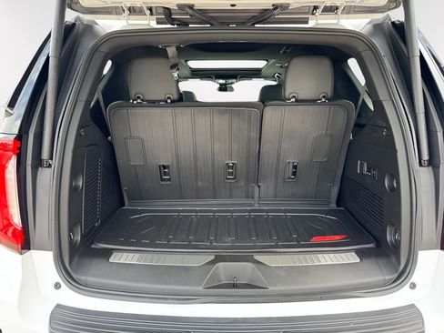 Used 2023 GMC Yukon AT4 AWD/4WD image 5
