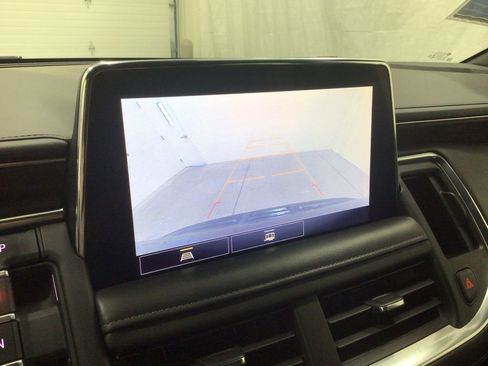 Used 2021 Chevrolet Tahoe Z71 image 22