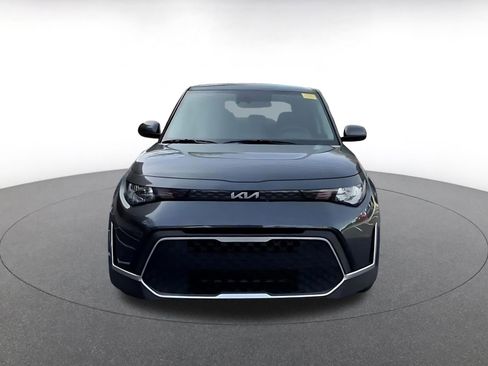 Used 2025 Kia Soul LX w/ LX Technology Package FWD image 4