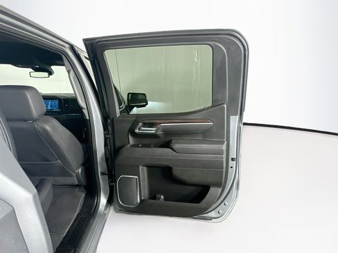 Used 2025 GMC Sierra 1500 SLT RWD image 28