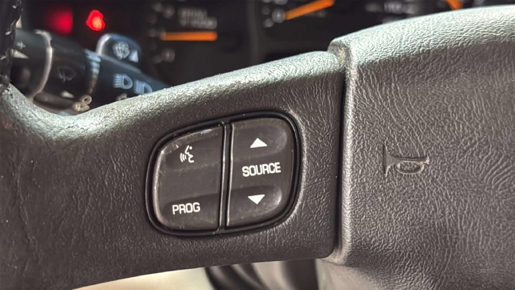 Used 2003 Chevrolet Suburban Z71 AWD/4WD image 21