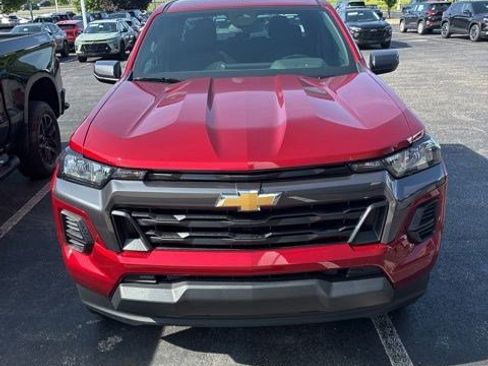 Used 2023 Chevrolet Colorado LT AWD/4WD image 14