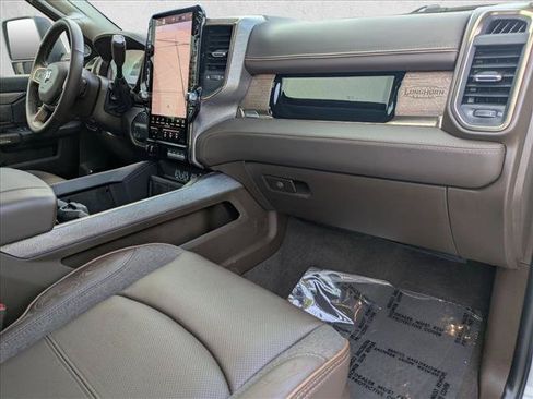 Used 2026 RAM 2500 Limited AWD/4WD image 22