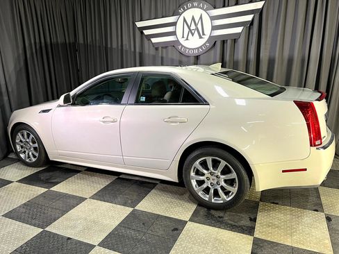 Used 2011 Cadillac CTS Premium image 16