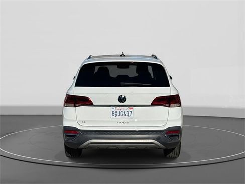 Used 2022 Volkswagen Taos SE image 5