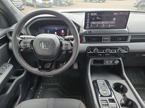New 2026 Honda Pilot Sport image 14