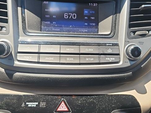 Used 2016 Hyundai Tucson Sport FWD image 10
