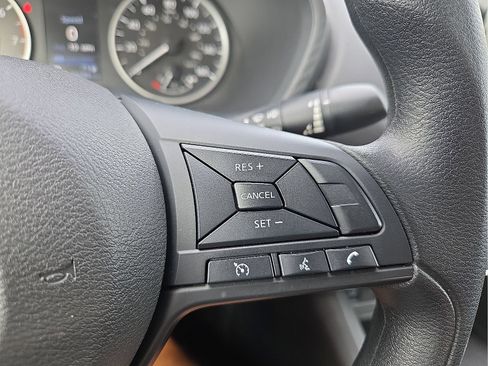 Used 2024 Nissan Sentra S FWD image 17