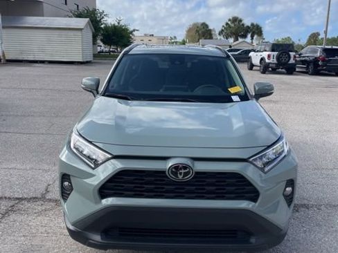 Used 2019 Toyota RAV4 XLE image 6