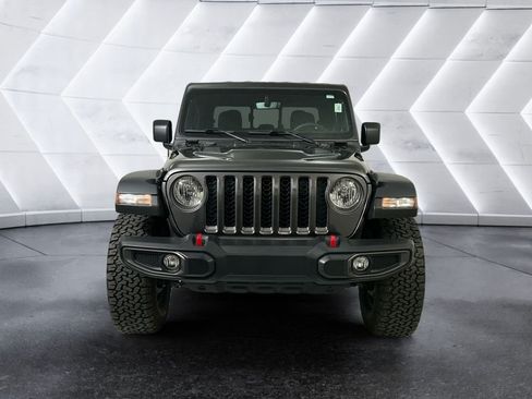 Used 2023 Jeep Gladiator Rubicon w/ Cold Weather Group AWD/4WD image 2