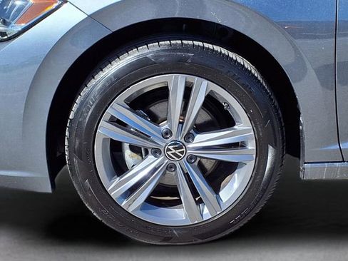 Used 2024 Volkswagen Jetta SE image 10