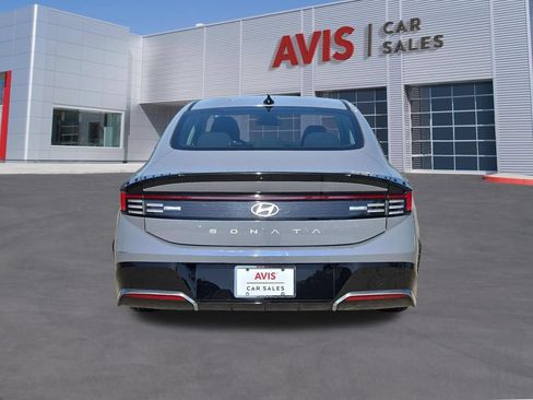 Used 2025 Hyundai Sonata SEL FWD image 7