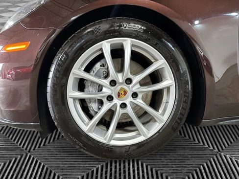 Used 2018 Porsche Panamera w/ Premium Package Plus image 14