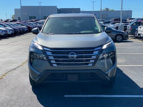 New 2026 Nissan Rogue SV image 9