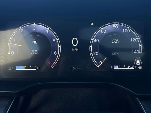 New 2025 Jeep Grand Cherokee L Limited image 32