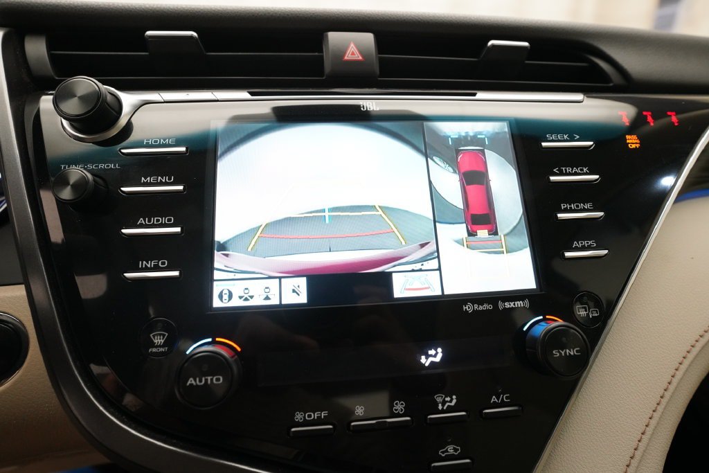 Used 2018 Toyota Camry XLE w/ Audio Package FWD image 19