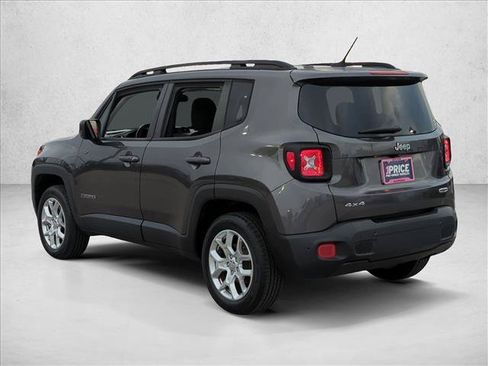 Used 2017 Jeep Renegade Latitude w/ Advanced Technology Group AWD/4WD image 7
