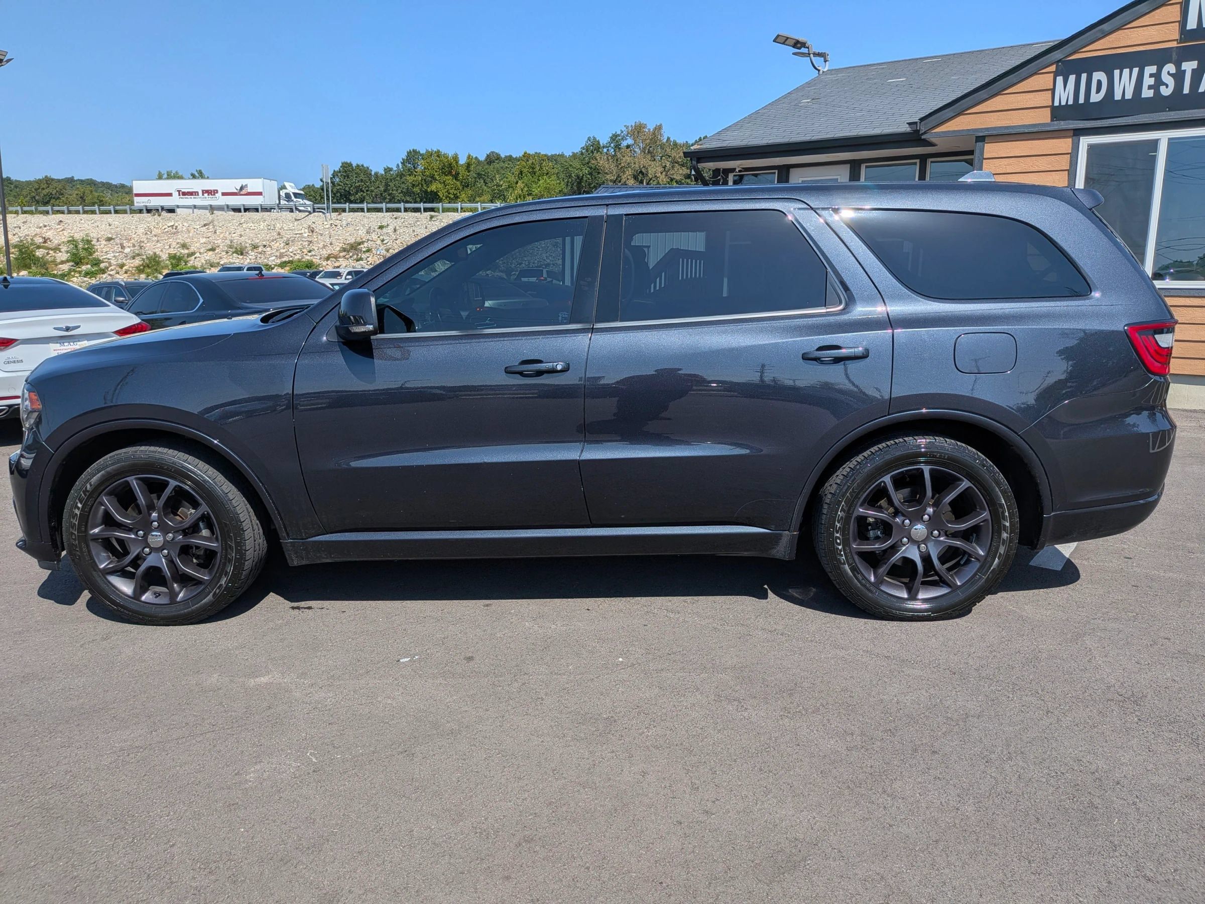Used 2016 Dodge Durango R/T w/ Technology Group AWD/4WD image 3