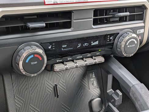 New 2026 Toyota Tacoma 4x4 Double Cab image 23
