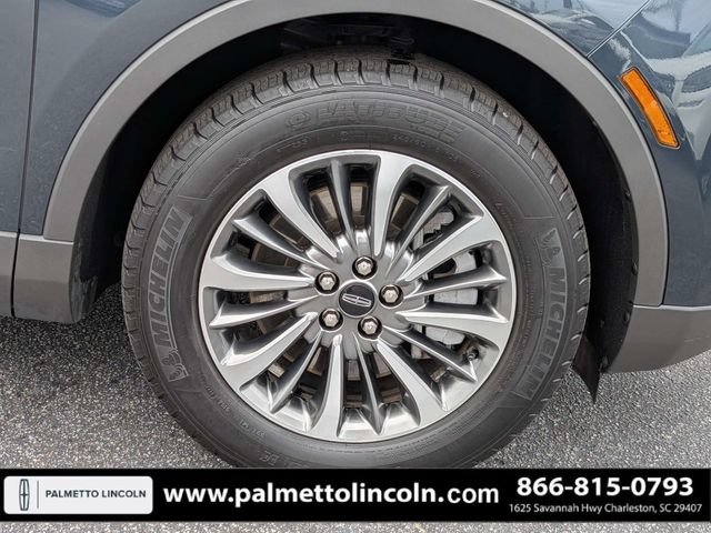 Certified 2022 Lincoln Nautilus FWD w/ Premium Package image 11
