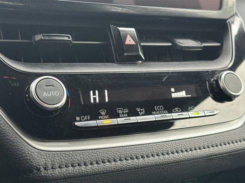 Used 2023 Toyota Corolla SE image 21