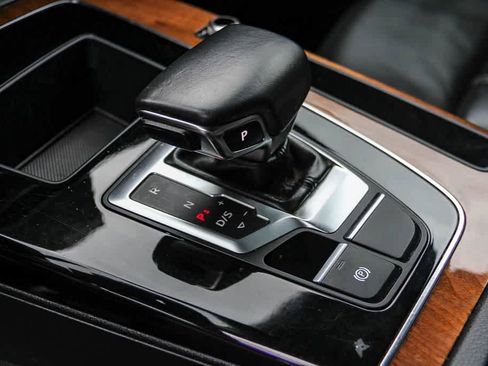 Used 2023 Audi Q5 2.0T Premium w/ Convenience Package image 20