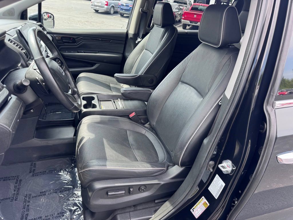 Used 2023 Honda Odyssey Elite image 22
