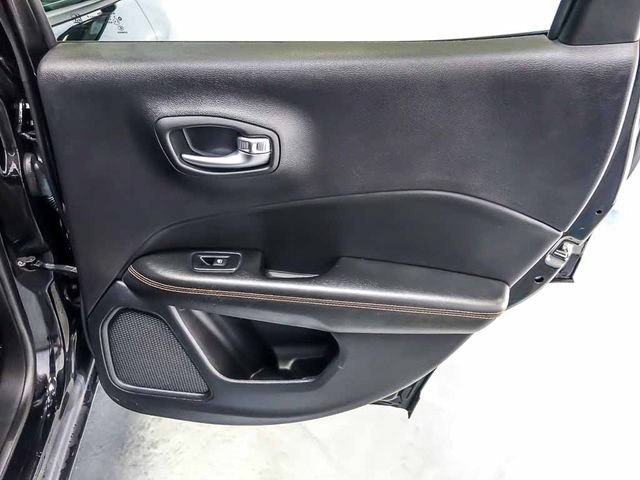 Used 2018 Jeep Compass Limited AWD/4WD image 28