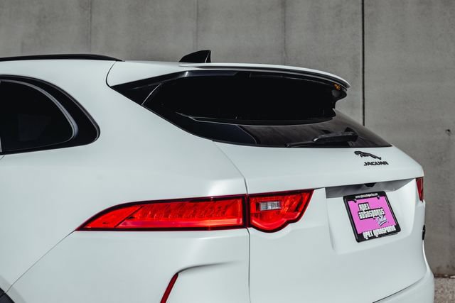 Used 2020 Jaguar F-PACE SVR AWD/4WD image 38