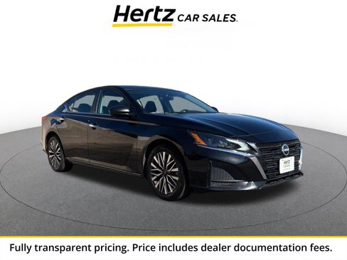 Used 2025 Nissan Altima 2.5 SV FWD image 1