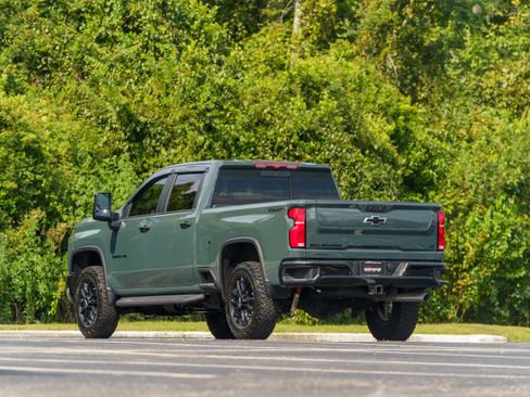 Used 2026 Chevrolet Silverado 2500 LT w/ Trail Boss Package AWD/4WD image 3