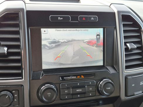 Used 2017 Ford F150 XLT w/ Equipment Group 302A Luxury AWD/4WD image 22