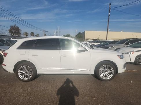 Used 2021 Audi Q7 2.0T Premium w/ Convenience Package AWD/4WD image 17