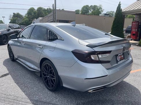 Used 2019 Honda Accord Sport image 9