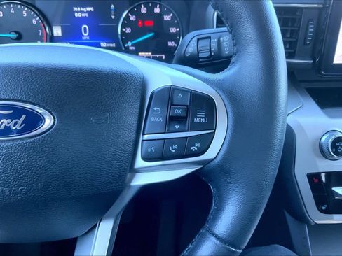 Used 2022 Ford Explorer XLT w/ Equipment Group 202A image 23