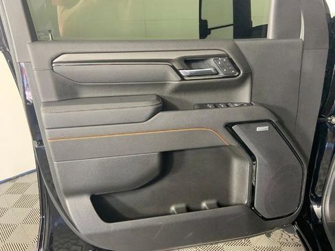 Used 2025 GMC Sierra 3500 AT4 w/ AT4 Premium Plus Package AWD/4WD image 24