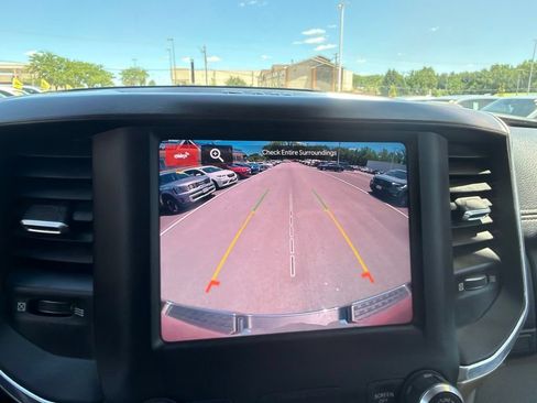 Used 2022 RAM 1500 Laramie AWD/4WD image 31